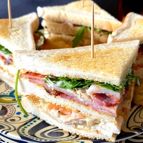 CLASSIC CLUB SANDWICH